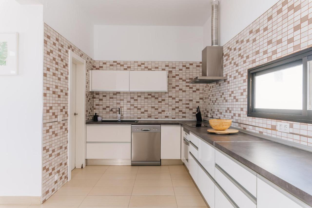 Sunset White Villa - Ocean View, Jakuzzi, Heated Pool, Air-Conditioning, Grill Playa de las Americas  Bagian luar foto