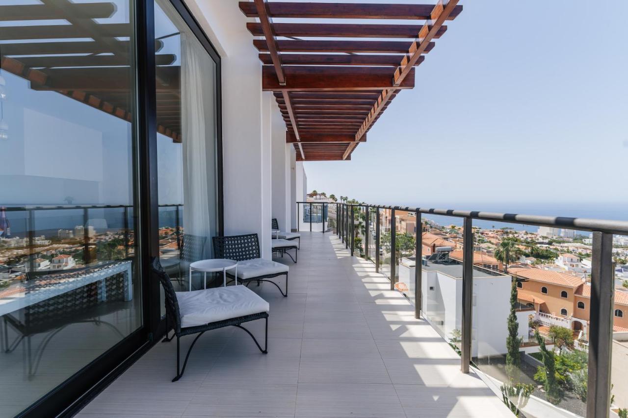 Sunset White Villa - Ocean View, Jakuzzi, Heated Pool, Air-Conditioning, Grill Playa de las Americas  Bagian luar foto