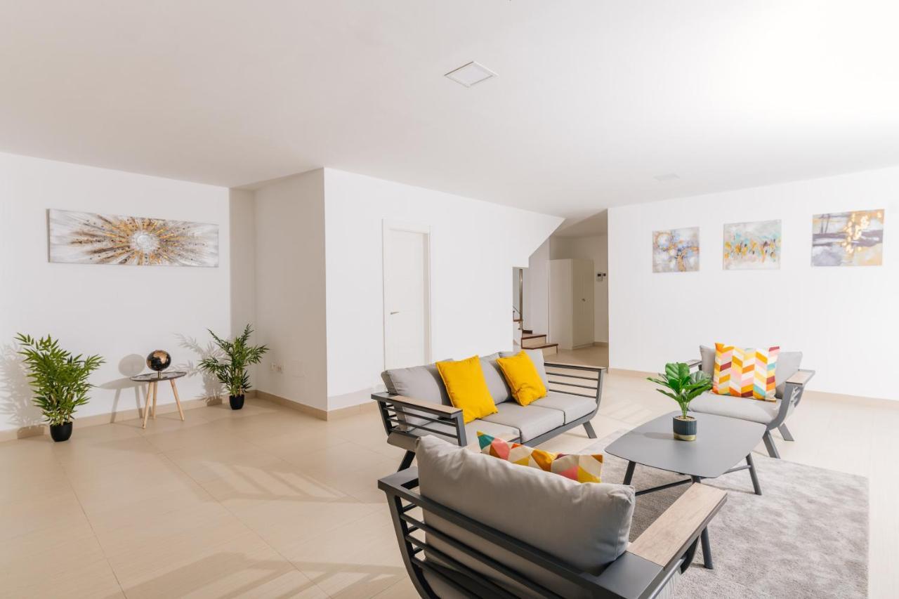 Sunset White Villa - Ocean View, Jakuzzi, Heated Pool, Air-Conditioning, Grill Playa de las Americas  Bagian luar foto