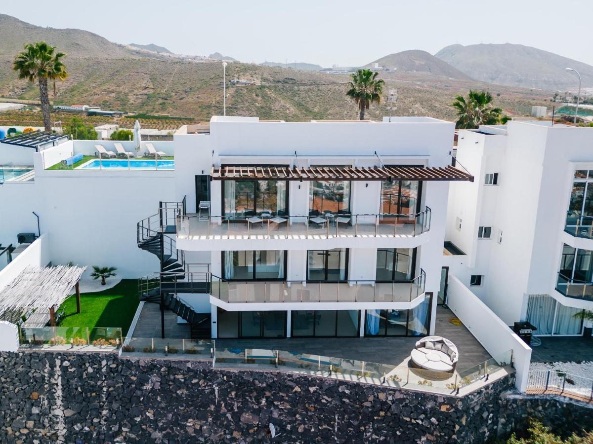 Sunset White Villa - Ocean View, Jakuzzi, Heated Pool, Air-Conditioning, Grill Playa de las Americas  Bagian luar foto
