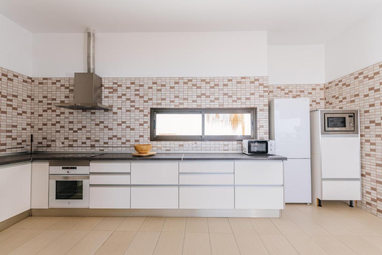 Sunset White Villa - Ocean View, Jakuzzi, Heated Pool, Air-Conditioning, Grill Playa de las Americas  Bagian luar foto