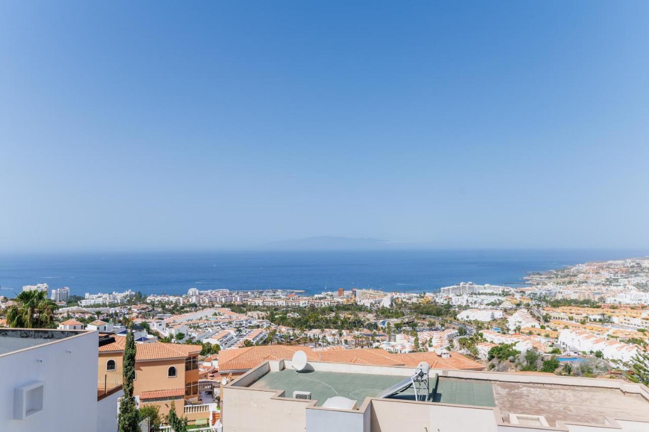 Sunset White Villa - Ocean View, Jakuzzi, Heated Pool, Air-Conditioning, Grill Playa de las Americas  Bagian luar foto